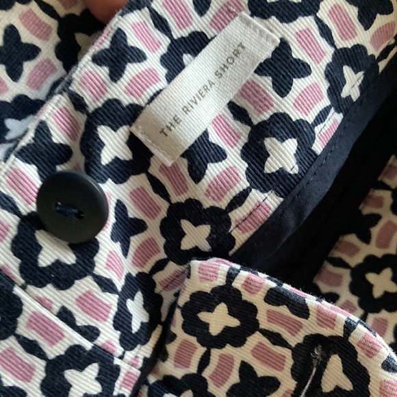 ❤️🔥5/20$ 5$💜THE LOFT💫 Women’s Navy/Purple Printed Short Shorts - Picture 7 of 11